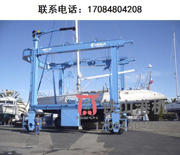 游艇搬运机的转向机构是如何实现的